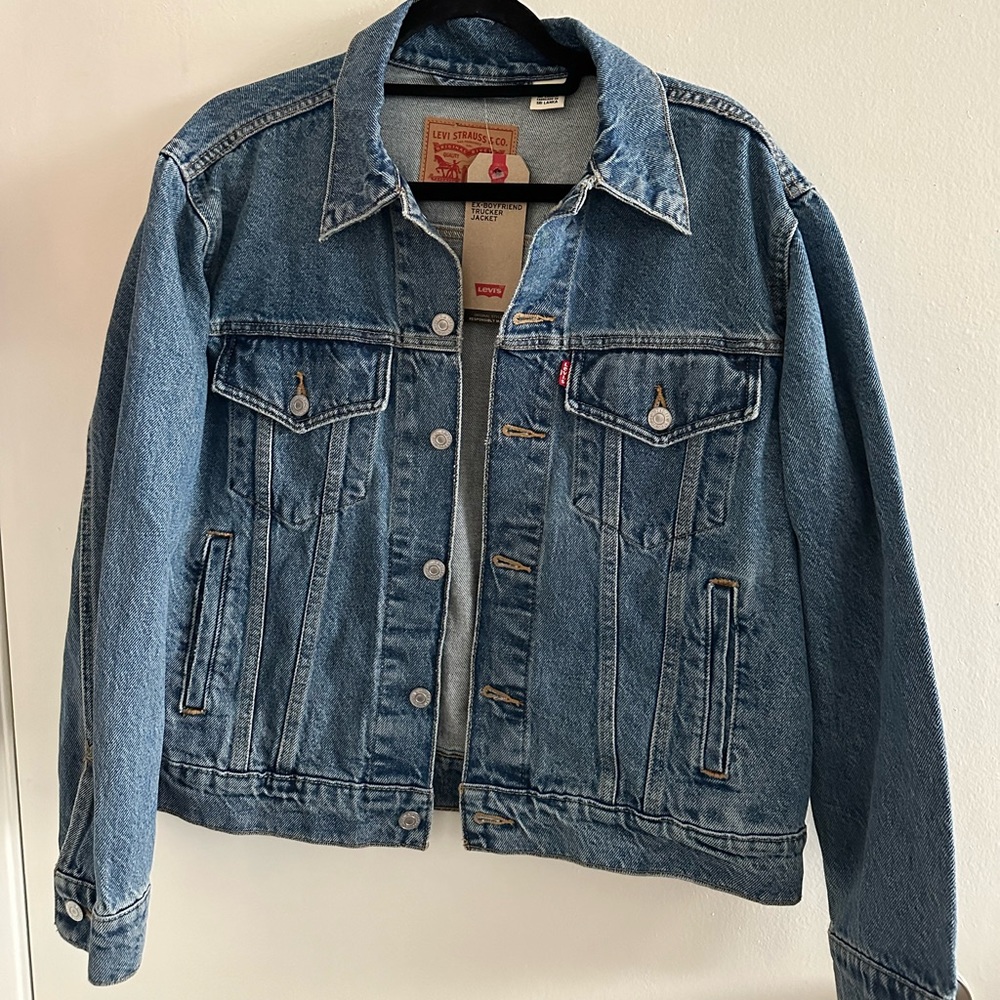 Levi’s Ex Boyfriend Trucker Jacket NWT